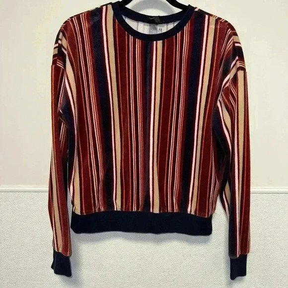 Women's Forever 21 Red & Blue Striped Velvet Sweater Size M - Picture 5 of 10